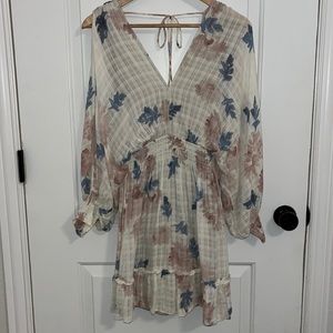 LOVE STITCH - Mini Floral Dress